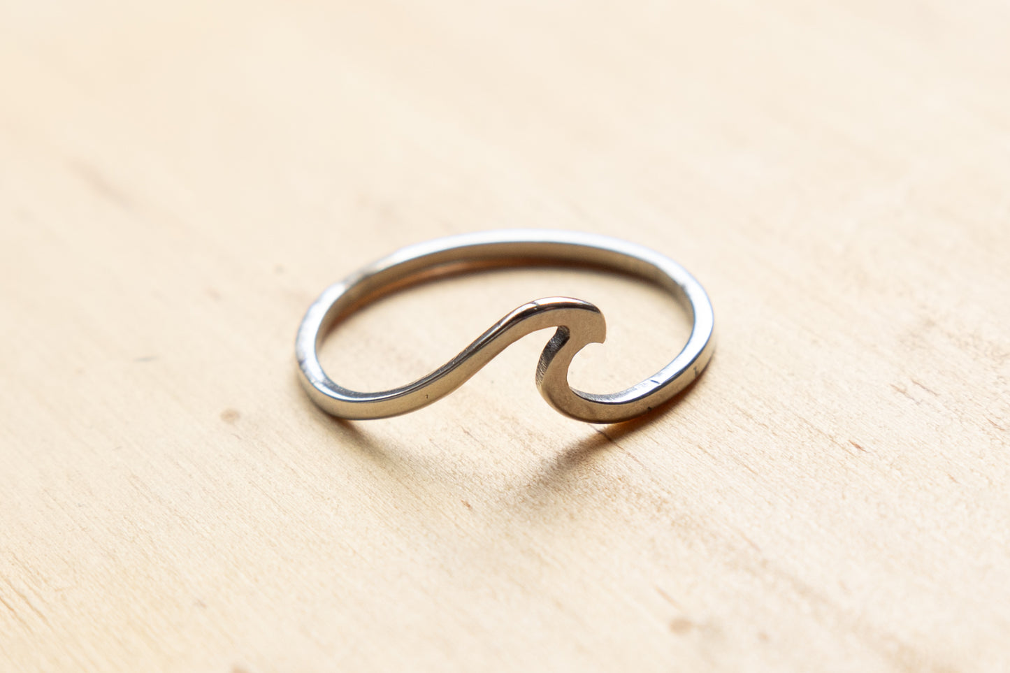 Wave ring silver plated